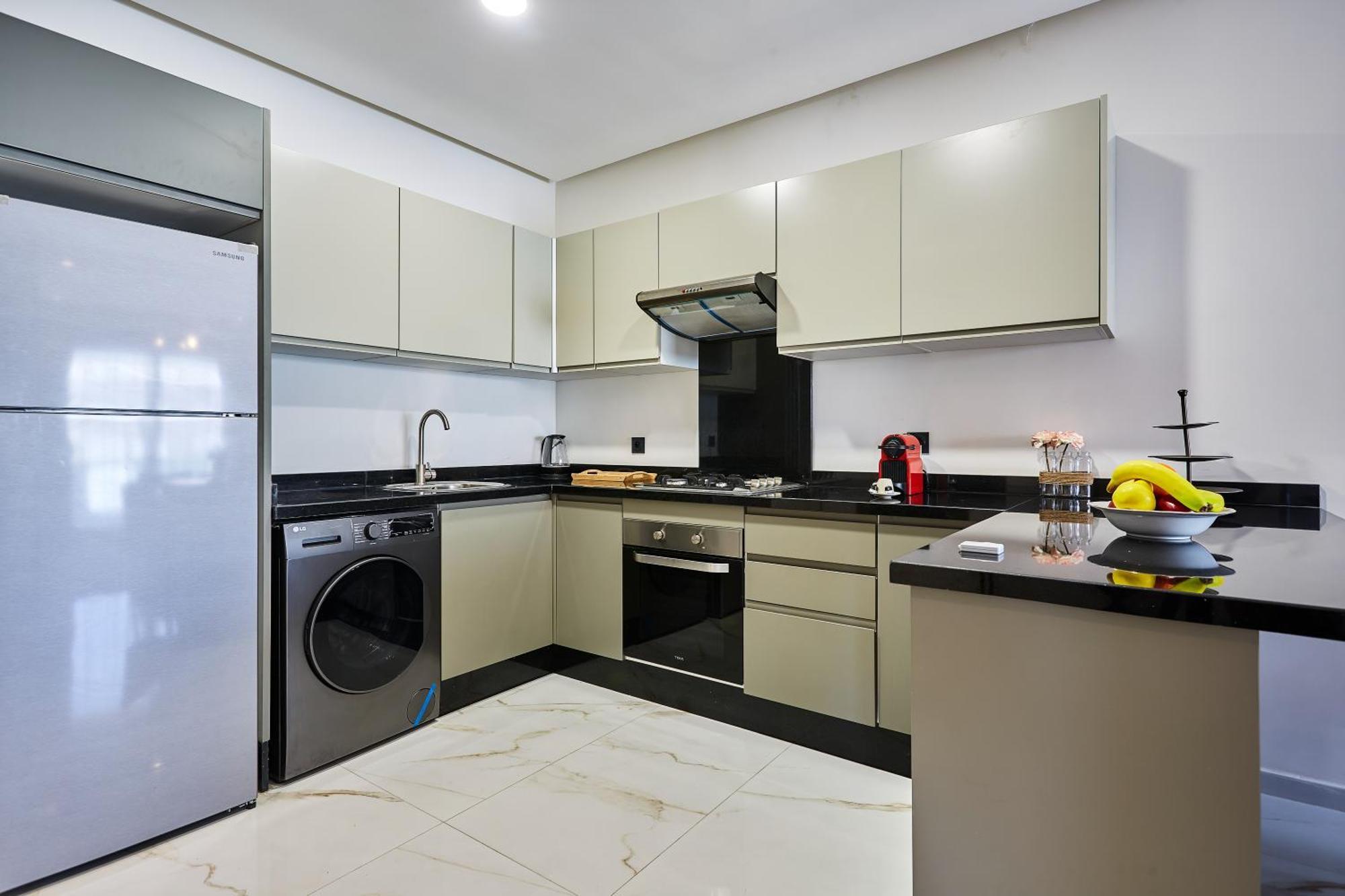 Ferienwohnung Sleek And Modern 2-Bed Unit In Downtown Casa Casablanca Exterior foto