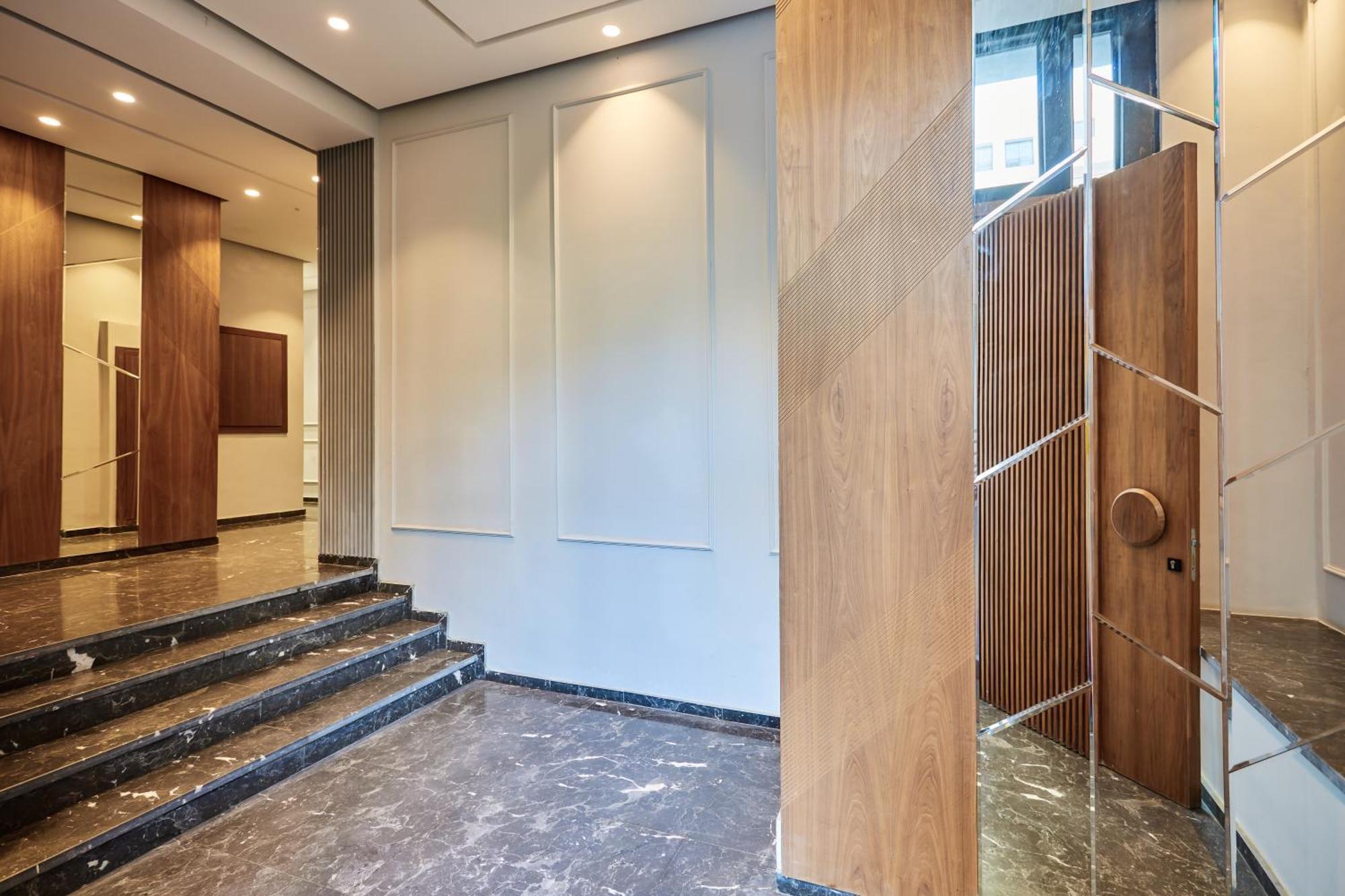 Ferienwohnung Sleek And Modern 2-Bed Unit In Downtown Casa Casablanca Exterior foto