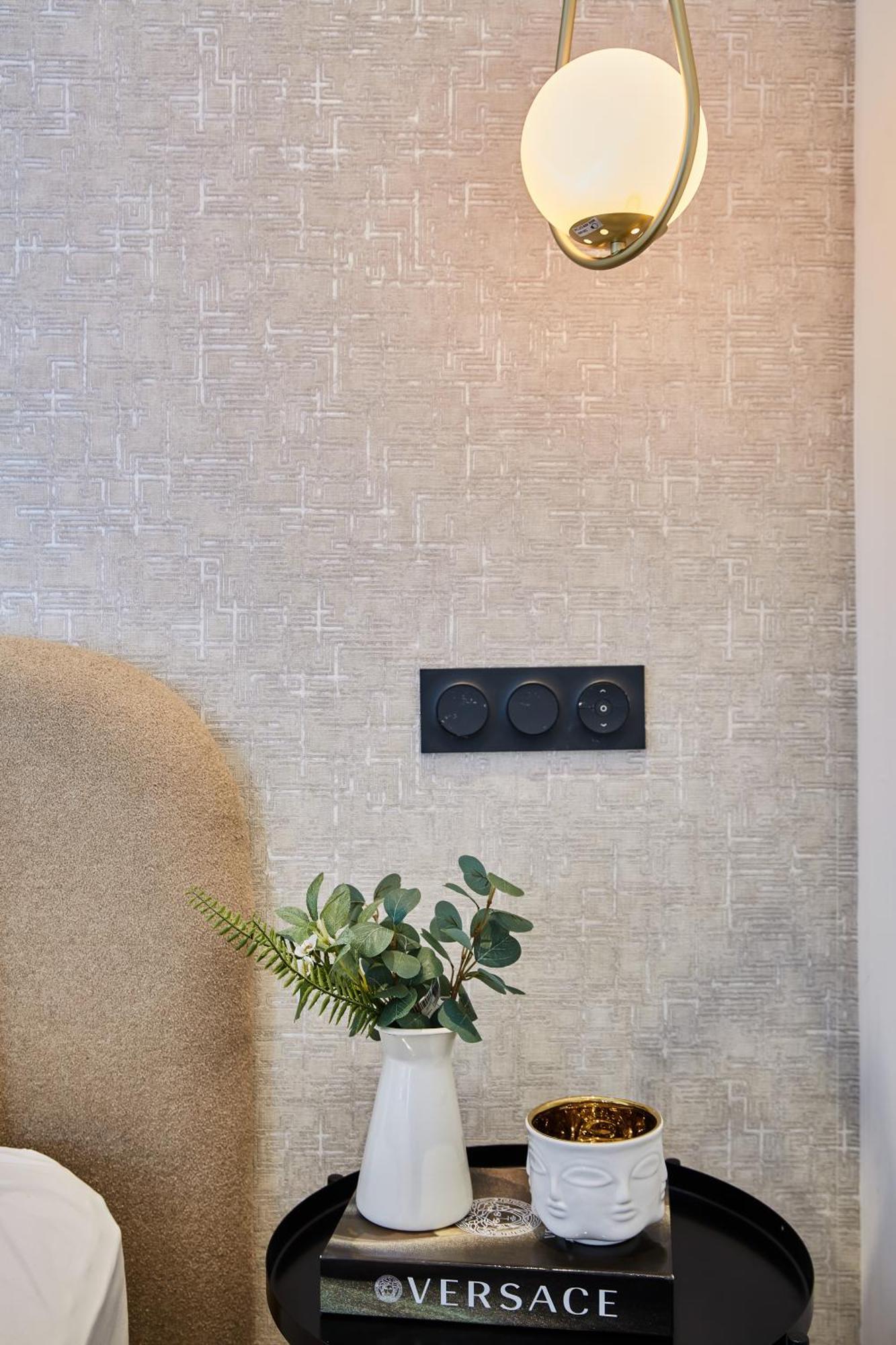 Ferienwohnung Sleek And Modern 2-Bed Unit In Downtown Casa Casablanca Exterior foto